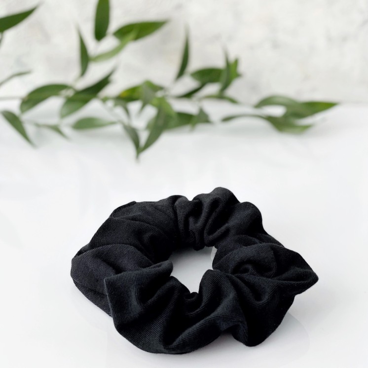 Anwen Cotton Scrunchie чорна Гумка для волосся 1 шт